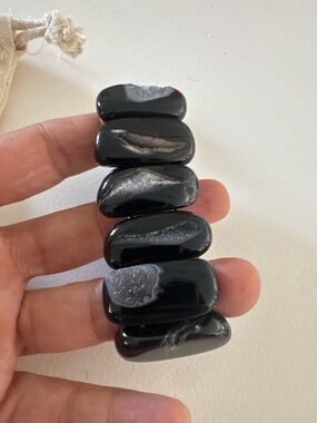 Black Druzy Agate Stretch Bracelet ✨